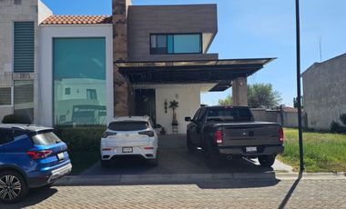 Venta Casa al Norte de Aguascalientes Condominio Residencial Las Plazas, Cerca Plazas Altaria, Galerias, Colosio, Costco etc