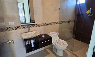 Venta Casa al Norte de Aguascalientes Condominio Residencial Las Plazas, Cerca Plazas Altaria, Galerias, Colosio, Costco etc