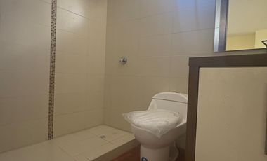 Renta de Departamento Sector Inca, Cerca de la Avenida 6 de Diciembre