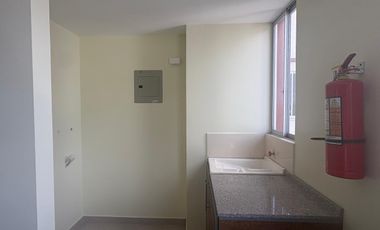 Renta de Departamento Sector Inca, Cerca de la Avenida 6 de Diciembre