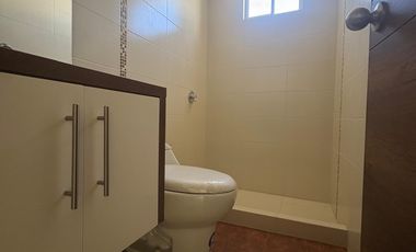 Renta de Departamento Sector Inca, Cerca de la Avenida 6 de Diciembre