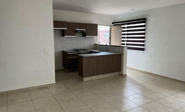 A UNA CUADRA DEL ITESO