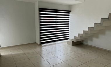 A UNA CUADRA DEL ITESO