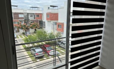 A UNA CUADRA DEL ITESO