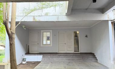 RUMAH MEWAH 3 LANTAI di Pavillion Residence – Posisi Sudut, Double Decker, Siap Huni!