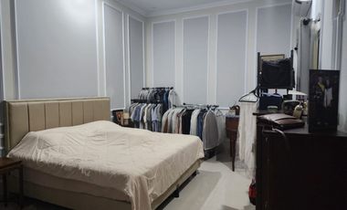 RUMAH MEWAH DALAM PERUM DI MAGUWOHARJO DEPOK