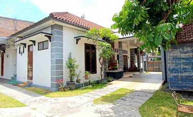 Rumah Mewah Luas Tengah Kota Solo Dekat Manahan