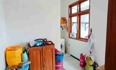 Rumah Mewah Luas Tengah Kota Solo Dekat Manahan