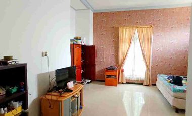 Rumah Mewah Luas Tengah Kota Solo Dekat Manahan