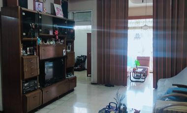 Rumah terawat siap huni di jl Elang Andir kota Bandung