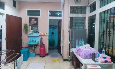 Rumah terawat siap huni di jl Elang Andir kota Bandung