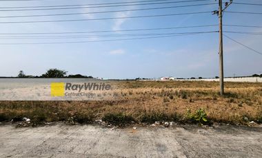 Tanah Industri Sudah Padat Tembok Keliling Di Brebes Jawa Tengah