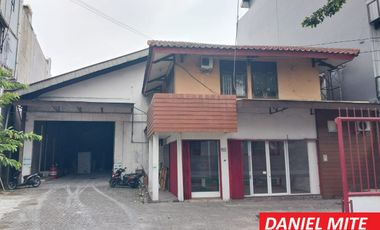 GUDANG KEBAYORAN LAMA JAKARTA SELATAN