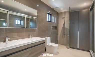 Full furnished stylish Townhouse