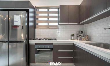 Full furnished stylish Townhouse