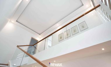 Full furnished stylish Townhouse