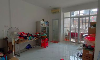 TOKO GROGOL KONDISI BARU BERSIH COCOK UNTUK LAUNDRY, FLORIST JAKARTA BARAT