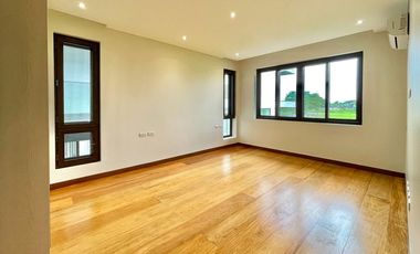 Alabang West Village, 3 Storey House and Lot for Sale in Las Pinas City