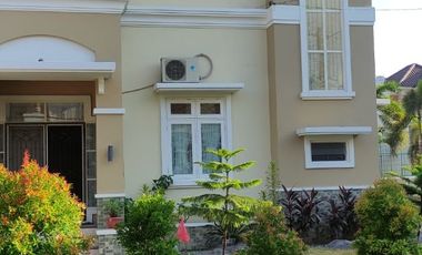 RUMAH MEWAH SEMI FURNISHED di Puri Mutiara – Hunian Nyaman & Elegan Siap Huni!