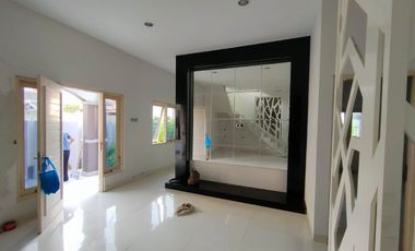 DIJUAL RUMAH STRATEGIS