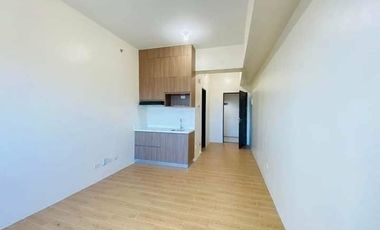 CONDO UNIT FOR RENT & FOR SALE IN TAFT AVENUE, MALATE