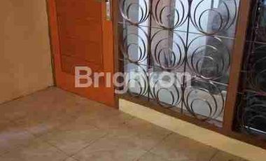 RUMAH SIAP HUNI 1 LANTAI MANYAR DEKAT UNTAG MERR GALAXY MALL TENGAH KOTA NGINDEN KLAMPIS NGAGEL GUBENG UNAIR