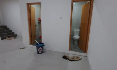 DISEWA RUKO PLUIT BARAT, PENJARINGAN, JAKARTA UTARA, 120 m2, 2 LANTAI.