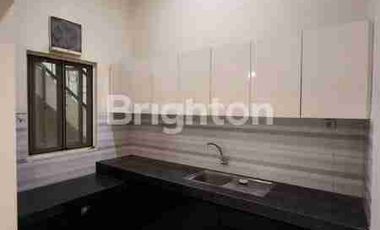 RUMAH BAGUS KLAMPIS MINIMALIS DKT TENGAH KOTA MANYAR NGAGEL NGINDEN KAMPUS ITS UNAIR UNTAG GALAXY MALL MERR