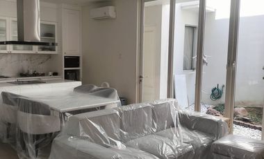 Full Furnished Rumah 2 Lantai Grand Pakuwon Cluster Brisbane