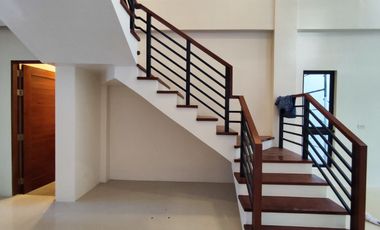 For Sale 2 Storey House & Lot 4BR in Woodland Hills Silangan San Mateo Rizal. KSA