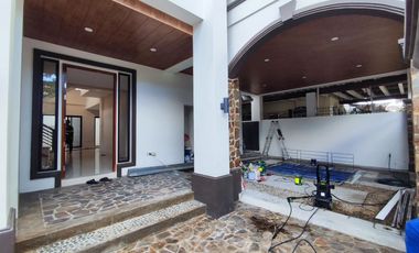 For Sale 2 Storey House & Lot 4BR in Woodland Hills Silangan San Mateo Rizal. KSA