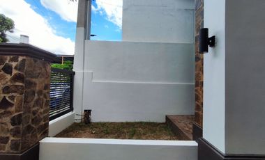 For Sale 2 Storey House & Lot 4BR in Woodland Hills Silangan San Mateo Rizal. KSA