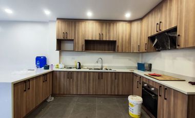 For Sale 2 Storey House & Lot 4BR in Woodland Hills Silangan San Mateo Rizal. KSA