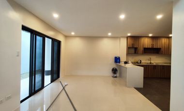 For Sale 2 Storey House & Lot 4BR in Woodland Hills Silangan San Mateo Rizal. KSA