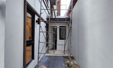 For Sale 2 Storey House & Lot 4BR in Woodland Hills Silangan San Mateo Rizal. KSA