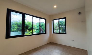 For Sale 2 Storey House & Lot 4BR in Woodland Hills Silangan San Mateo Rizal. KSA