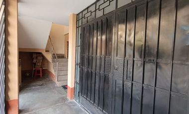 VENTA DE CASA EN SANTA CLARA URB. HIJOS DE APURIMAC 5TA ETAPA 2 DPTOS COCHERA