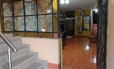 VENTA DE CASA EN SANTA CLARA URB. HIJOS DE APURIMAC 5TA ETAPA 2 DPTOS COCHERA
