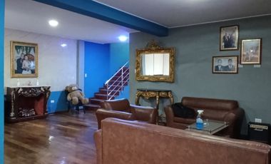 VENTA DE CASA EN SANTA CLARA URB. HIJOS DE APURIMAC 5TA ETAPA 2 DPTOS COCHERA