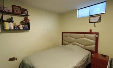 VENTA DE CASA EN SANTA CLARA URB. HIJOS DE APURIMAC 5TA ETAPA 2 DPTOS COCHERA