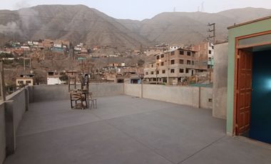 VENTA DE CASA EN SANTA CLARA URB. HIJOS DE APURIMAC 5TA ETAPA 2 DPTOS COCHERA