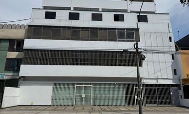 ALQUILO LOCAL COMERCIAL CERCADO DE LIMA