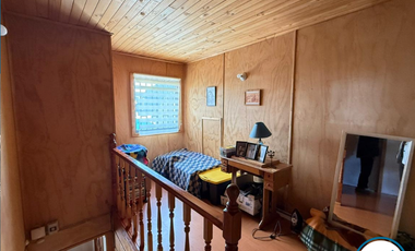 Casa Amplia en Venta con Estacionamiento Techado, Fundo el Carmen