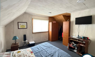 Casa Amplia en Venta con Estacionamiento Techado, Fundo el Carmen