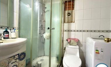 Casa Amplia en Venta con Estacionamiento Techado, Fundo el Carmen