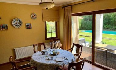 Venta De Casa En Bosques De Montemar Con Piscina