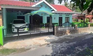 Dijual Rumah Siap Huni dan Murah di Mangku jln aspal Pajangan