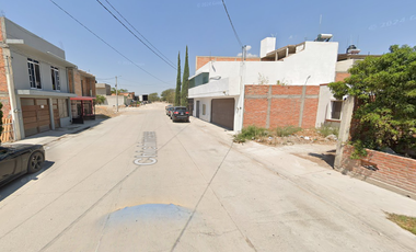 CASA DE RECUPERACIÓN BANCARIA EN CALLE CHICHIMECAS, FRACC. LOS ZARCOS, SAN FELIPE, GUANAJUATO. ¡NO SE ACEPTAN CRÉDITOS!