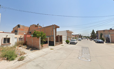 CASA DE RECUPERACIÓN BANCARIA EN CALLE CHICHIMECAS, FRACC. LOS ZARCOS, SAN FELIPE, GUANAJUATO. ¡NO SE ACEPTAN CRÉDITOS!