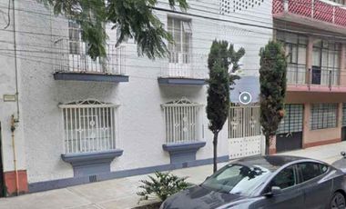 Casa/clinica con uso de suelo en venta